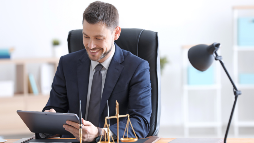 Hebron Costa Cruz de Oliveira destaca como o Direito Civil traduz valores sociais e fortalece a responsabilidade coletiva.
